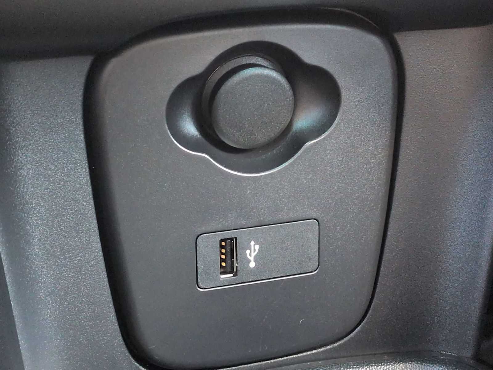 Thumbnail: 2023 MINI Cooper Hardtop - 31