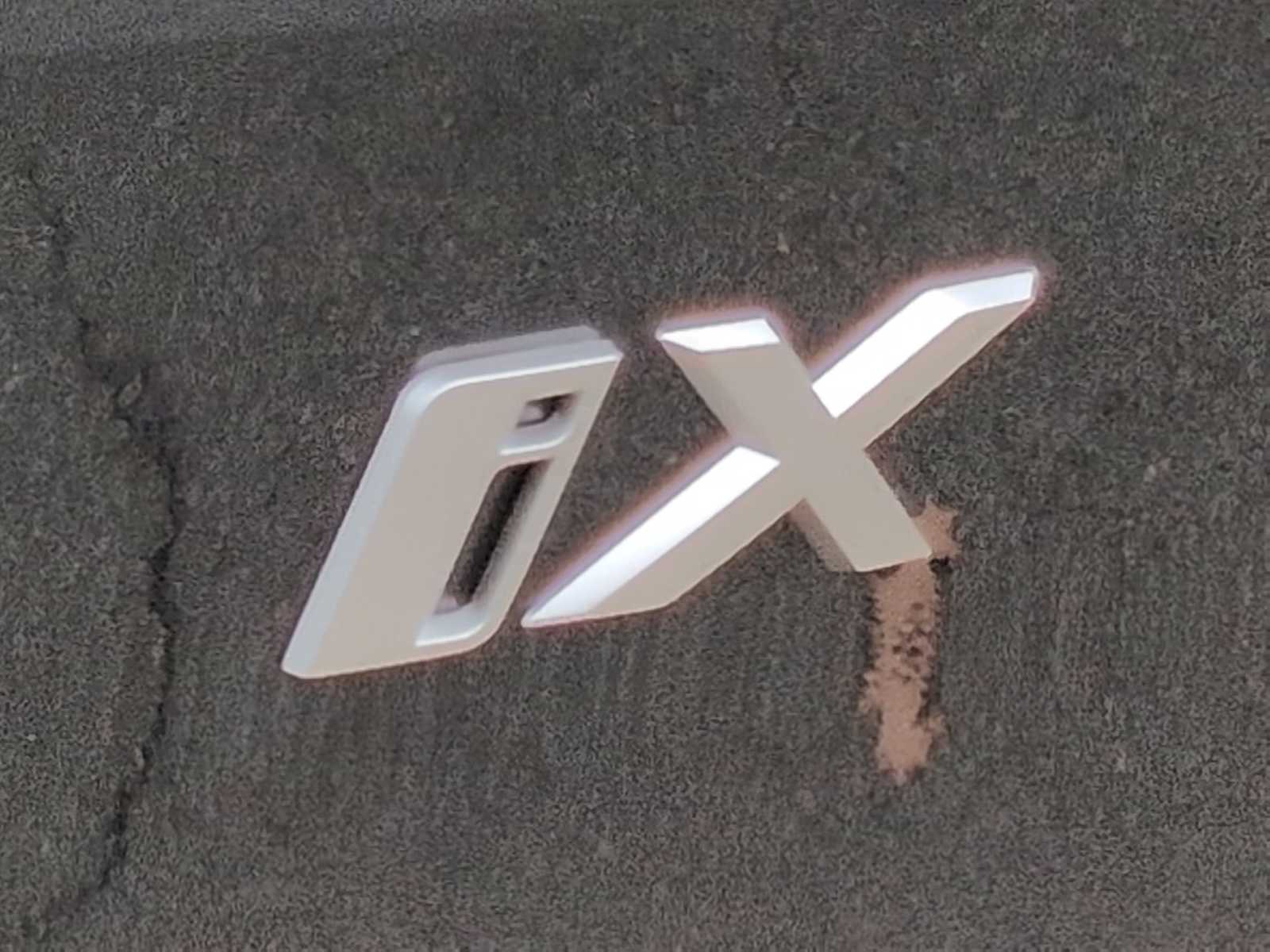 Thumbnail: 2026 BMW iX - 14