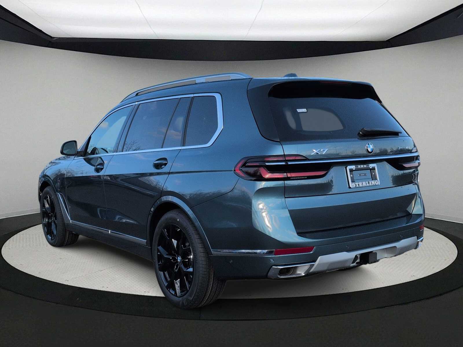 Thumbnail: 2026 BMW X7 - 6