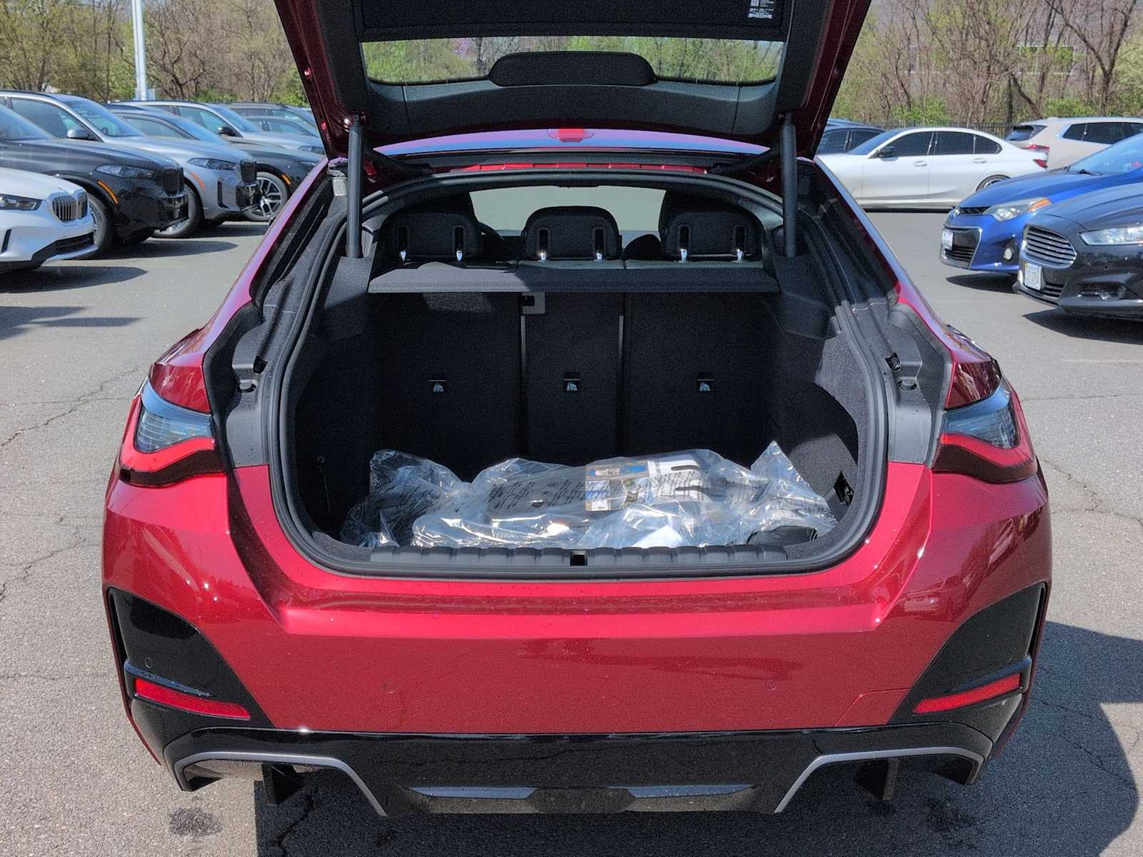 Thumbnail: 2026 BMW i4 - 36