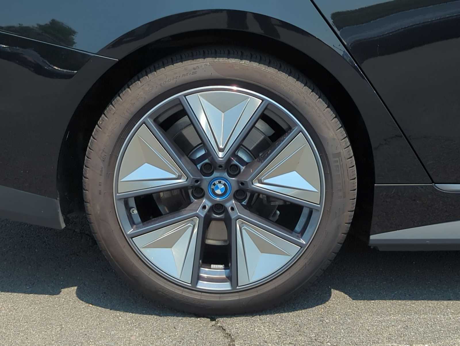 2024 BMW i4 eDrive40 13