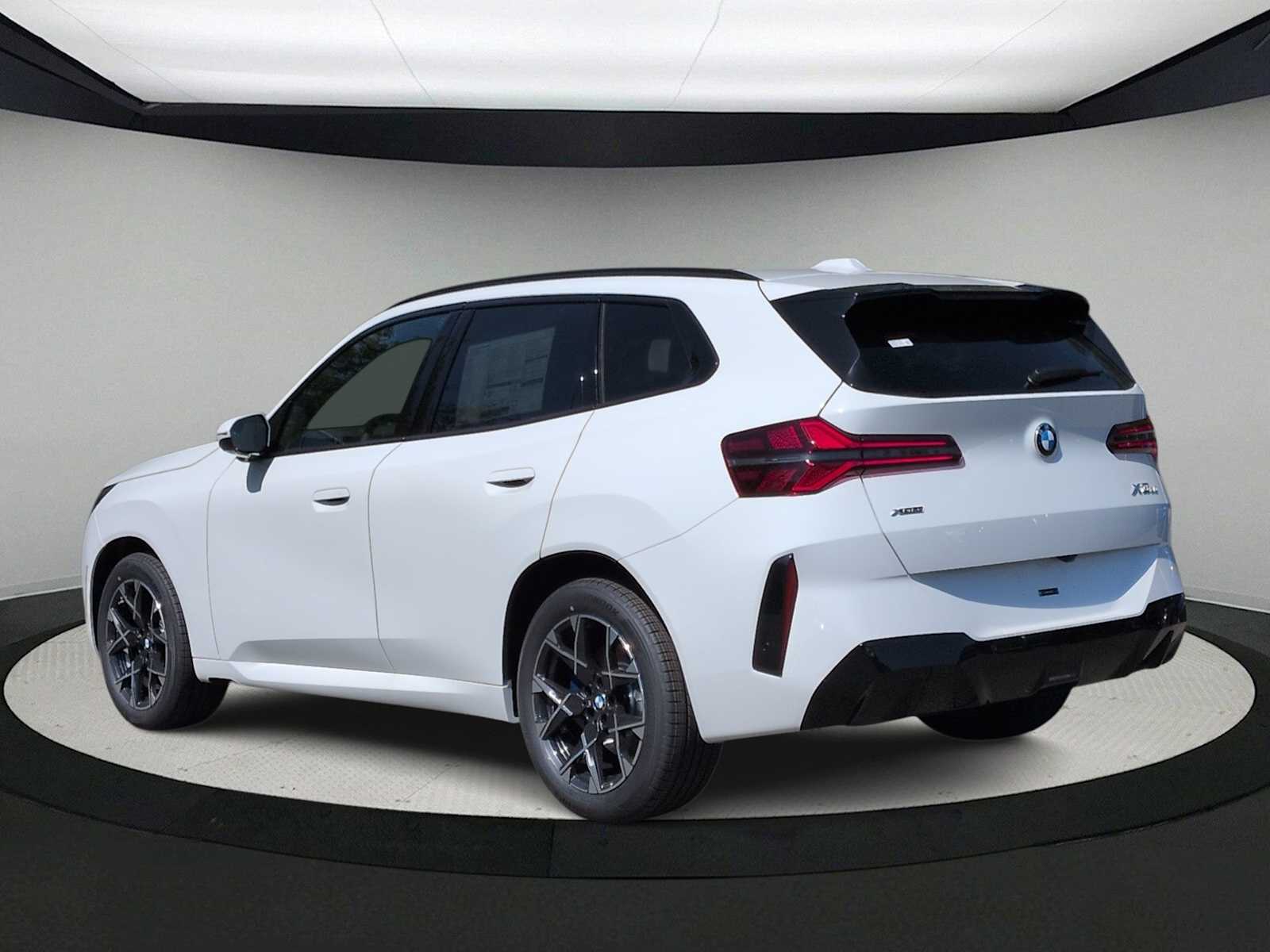 Thumbnail: 2026 BMW X3 - 6