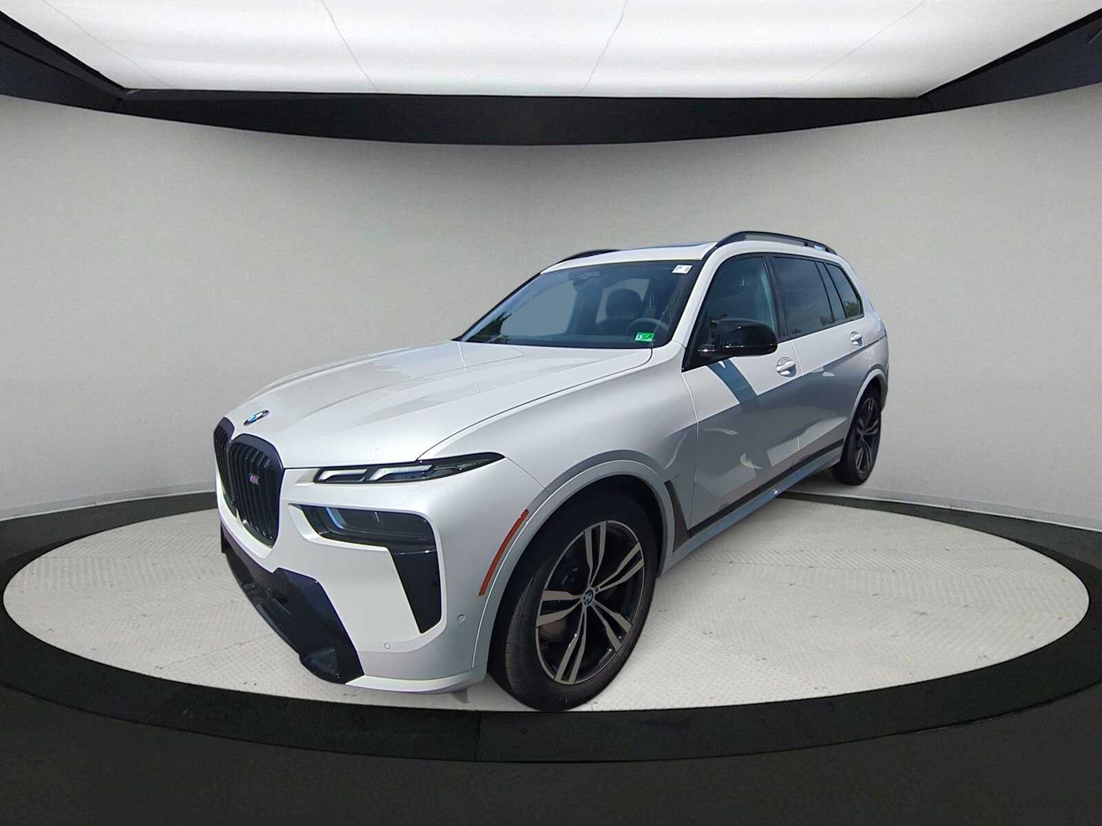 Thumbnail: 2026 BMW X7 - 4