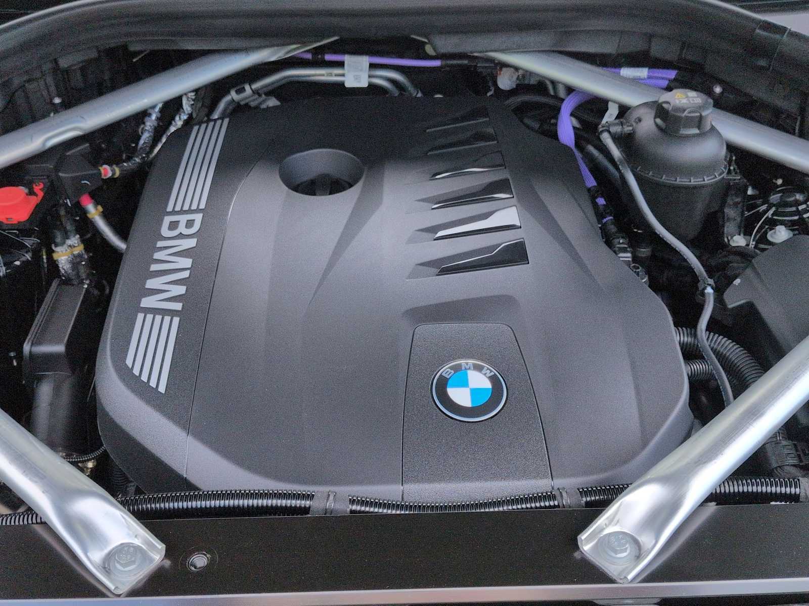 Thumbnail: 2026 BMW X5 - 15