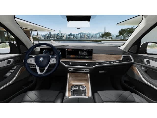 Thumbnail: 2026 BMW X7 - 10