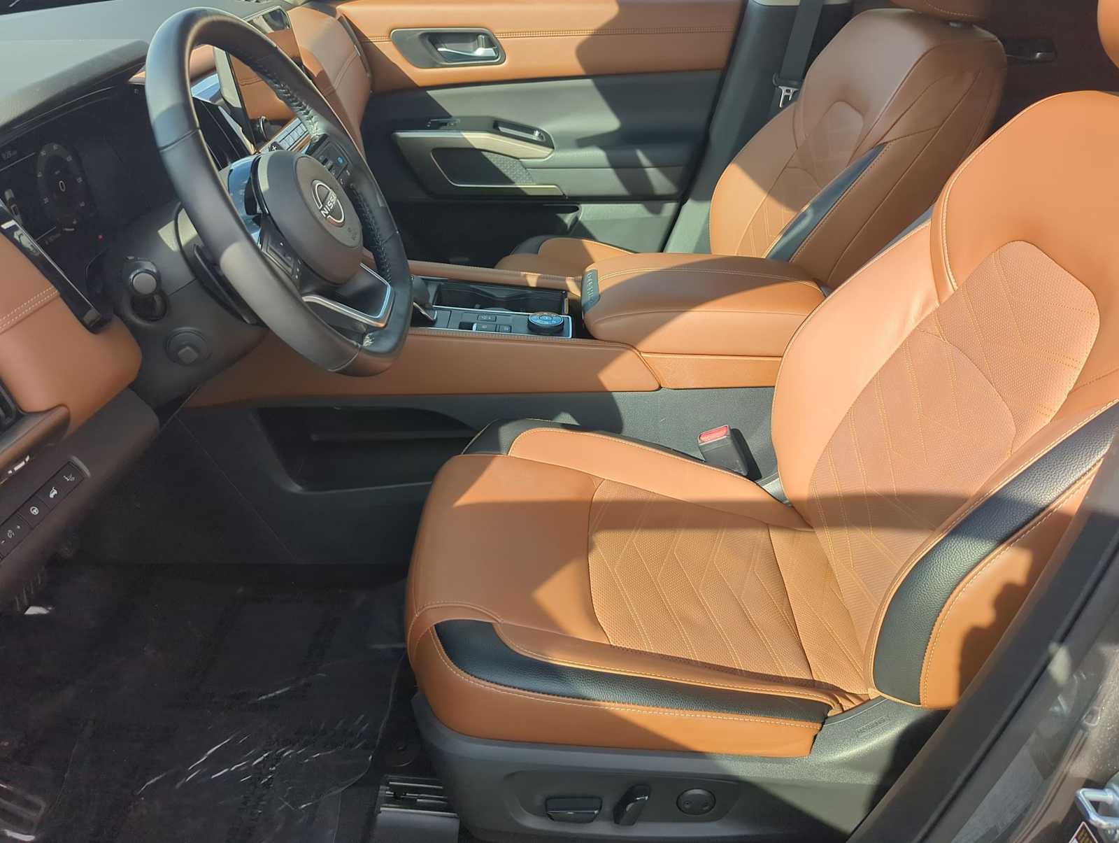 Thumbnail: 2023 Nissan Pathfinder - 10