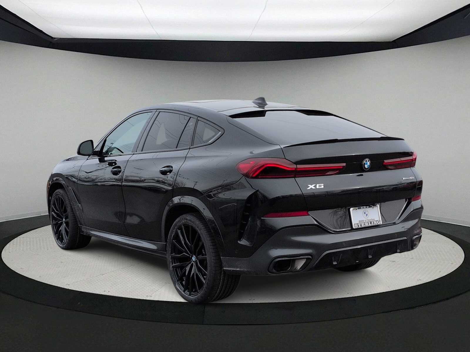 Thumbnail: 2023 BMW X6 - 6