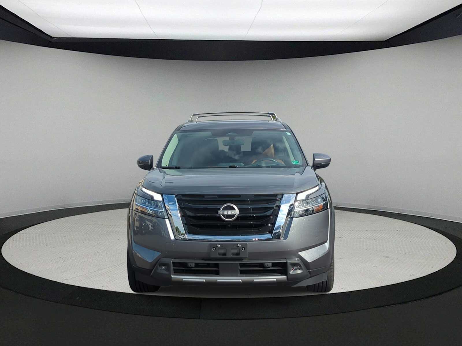 Thumbnail: 2023 Nissan Pathfinder - 3