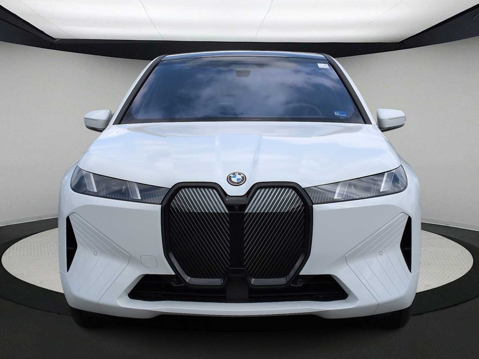 Thumbnail: 2026 BMW iX - 3