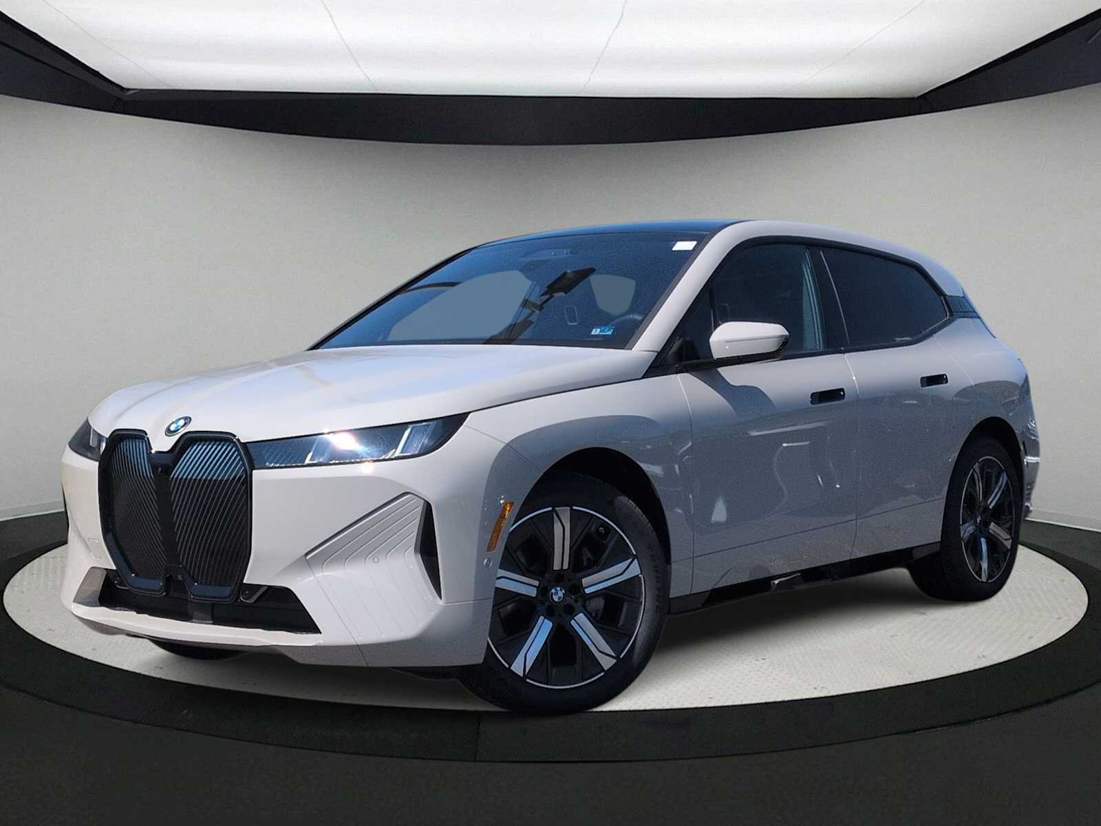 Thumbnail: 2026 BMW iX - 1