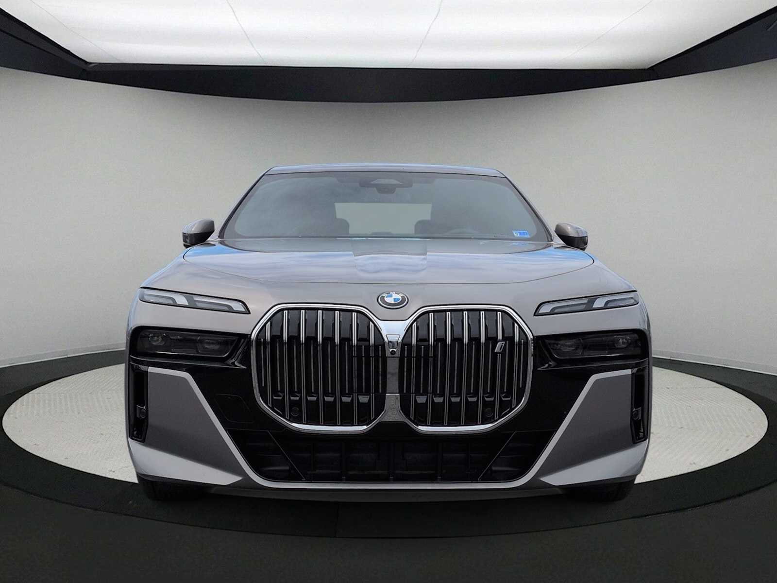 Thumbnail: 2025 BMW i7 - 3