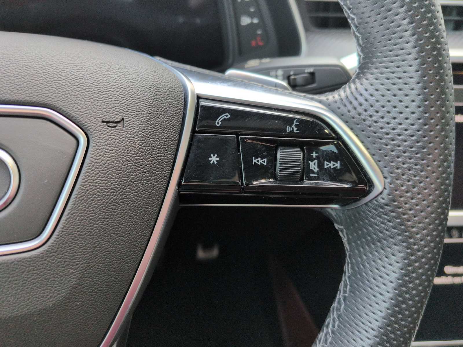 Thumbnail: 2022 Audi S6 - 25