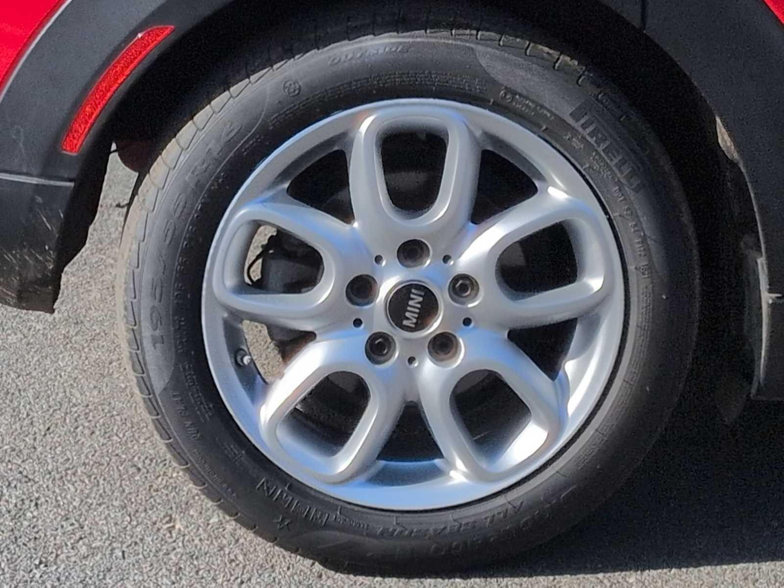 Thumbnail: 2019 MINI Cooper Hardtop - 14