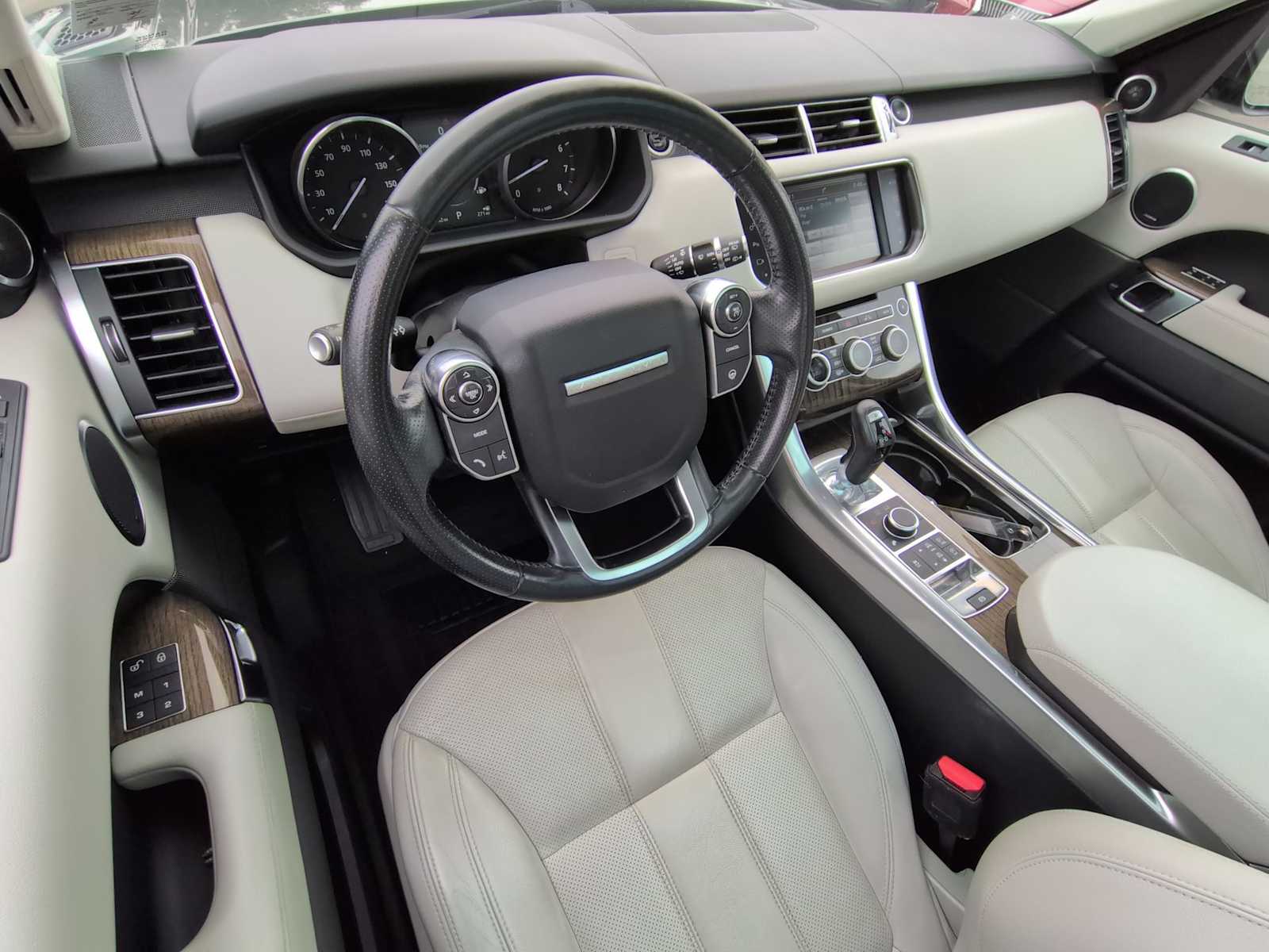 Thumbnail: 2016 Land Rover Range Rover Sport - 10