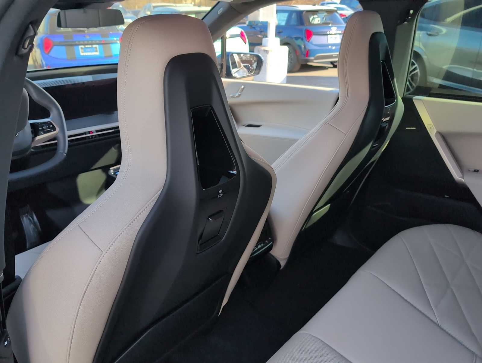 Thumbnail: 2026 BMW iX - 18