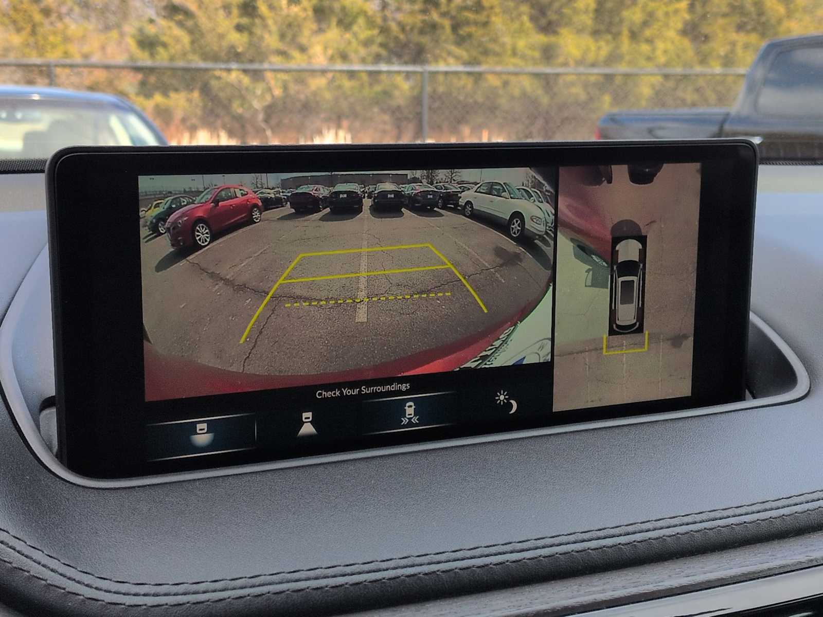 Thumbnail: 2022 Acura MDX - 32