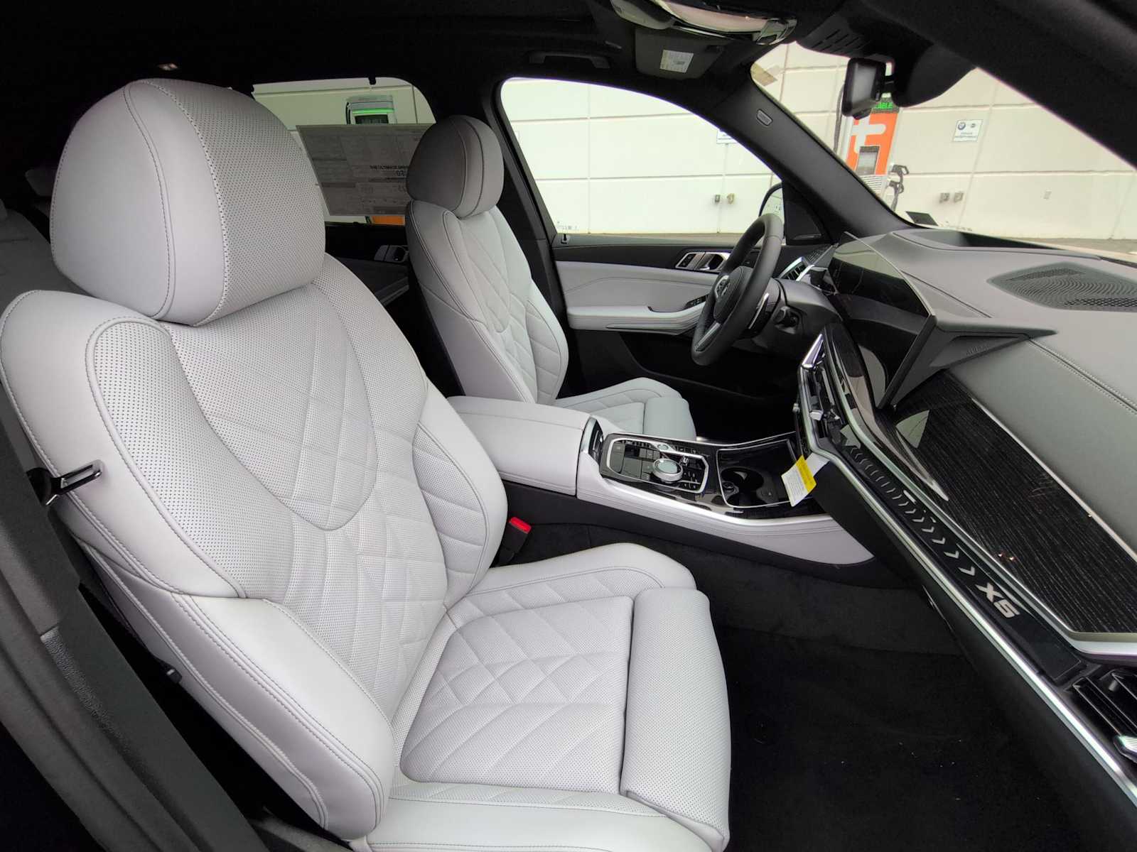 Thumbnail: 2026 BMW X5 - 24