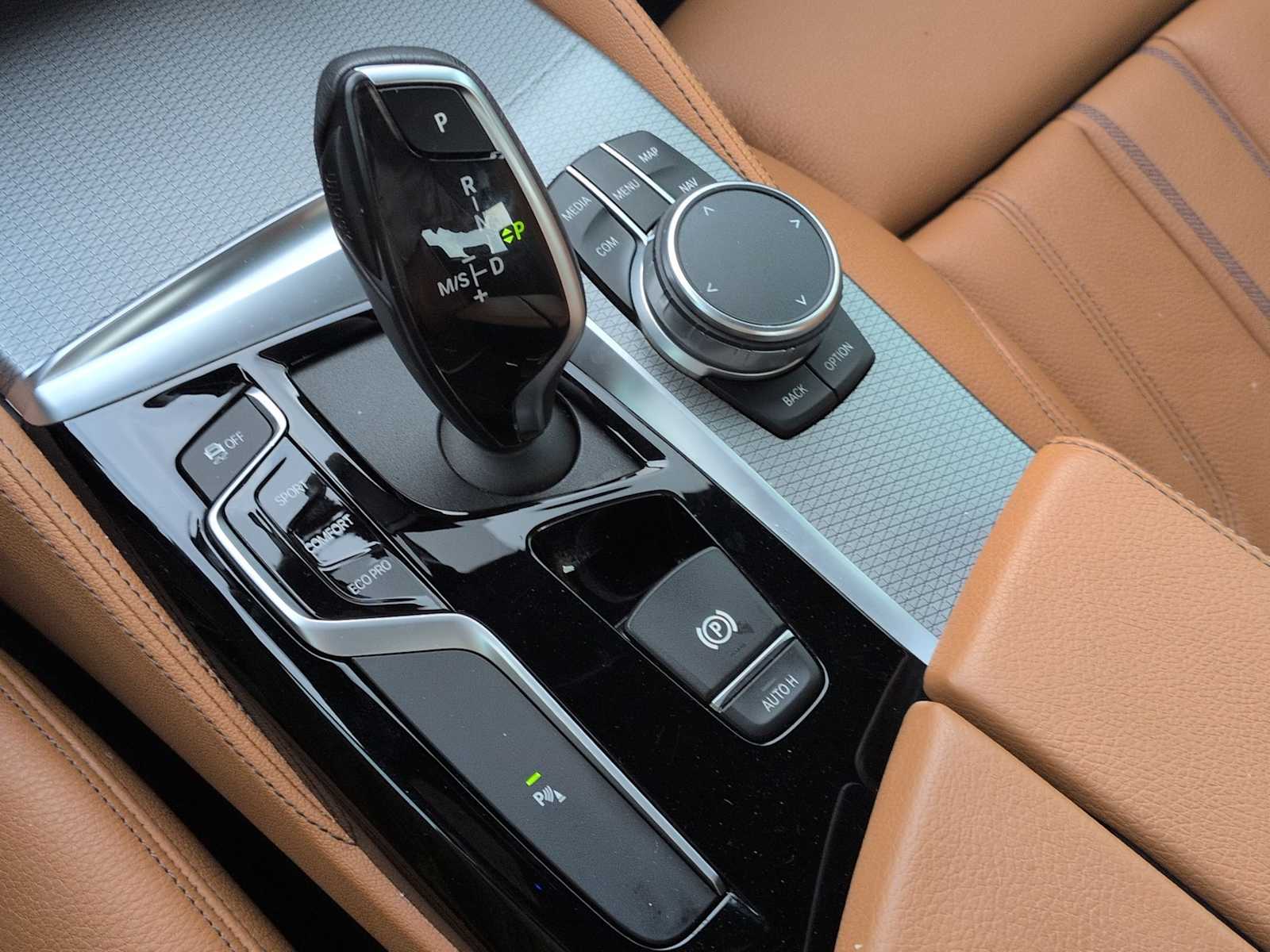 Thumbnail: 2020 BMW 5 Series - 34