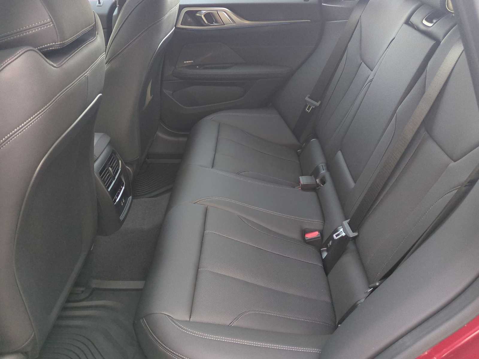 Thumbnail: 2025 BMW i4 - 21