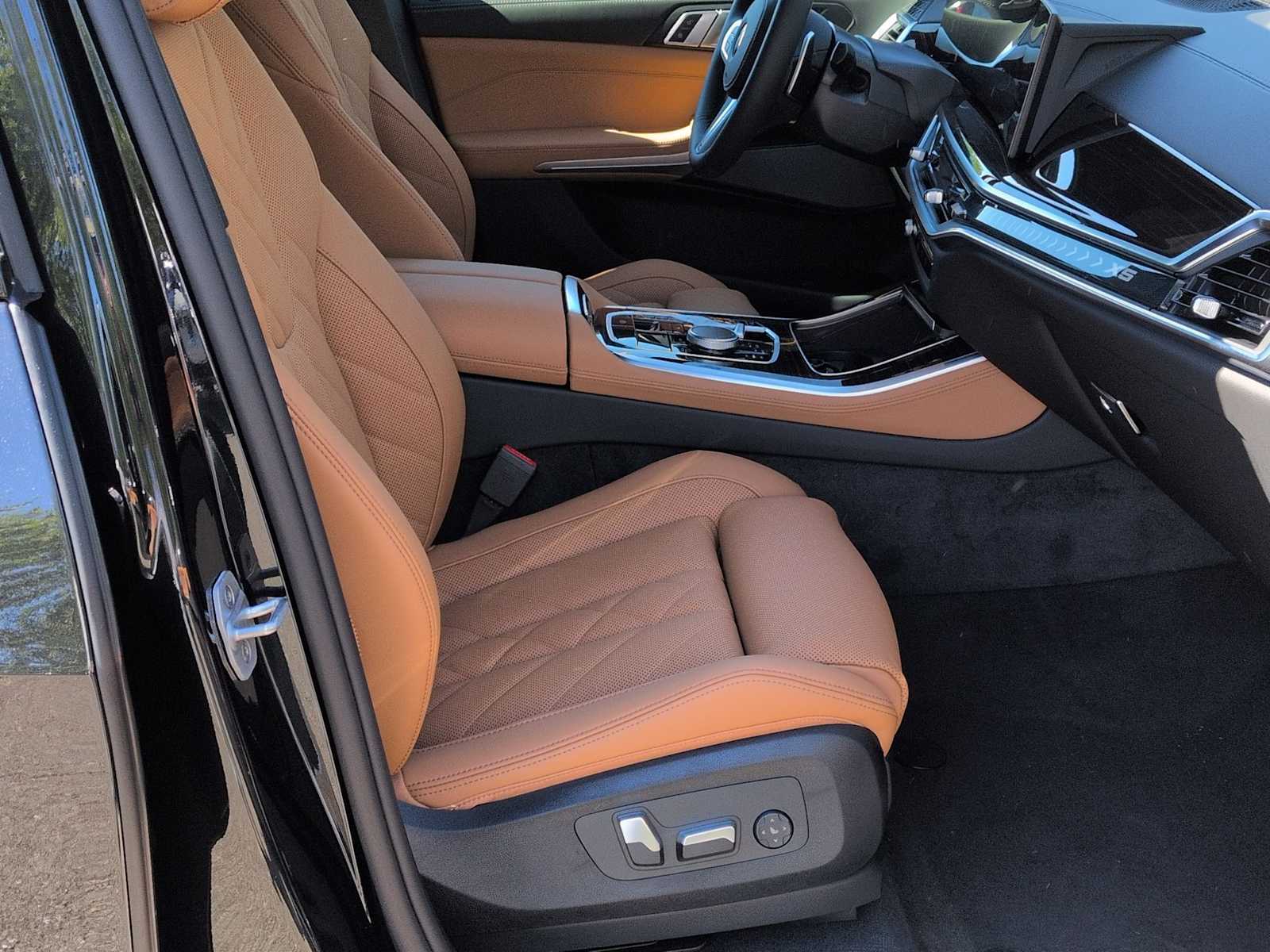Thumbnail: 2026 BMW X5 - 24