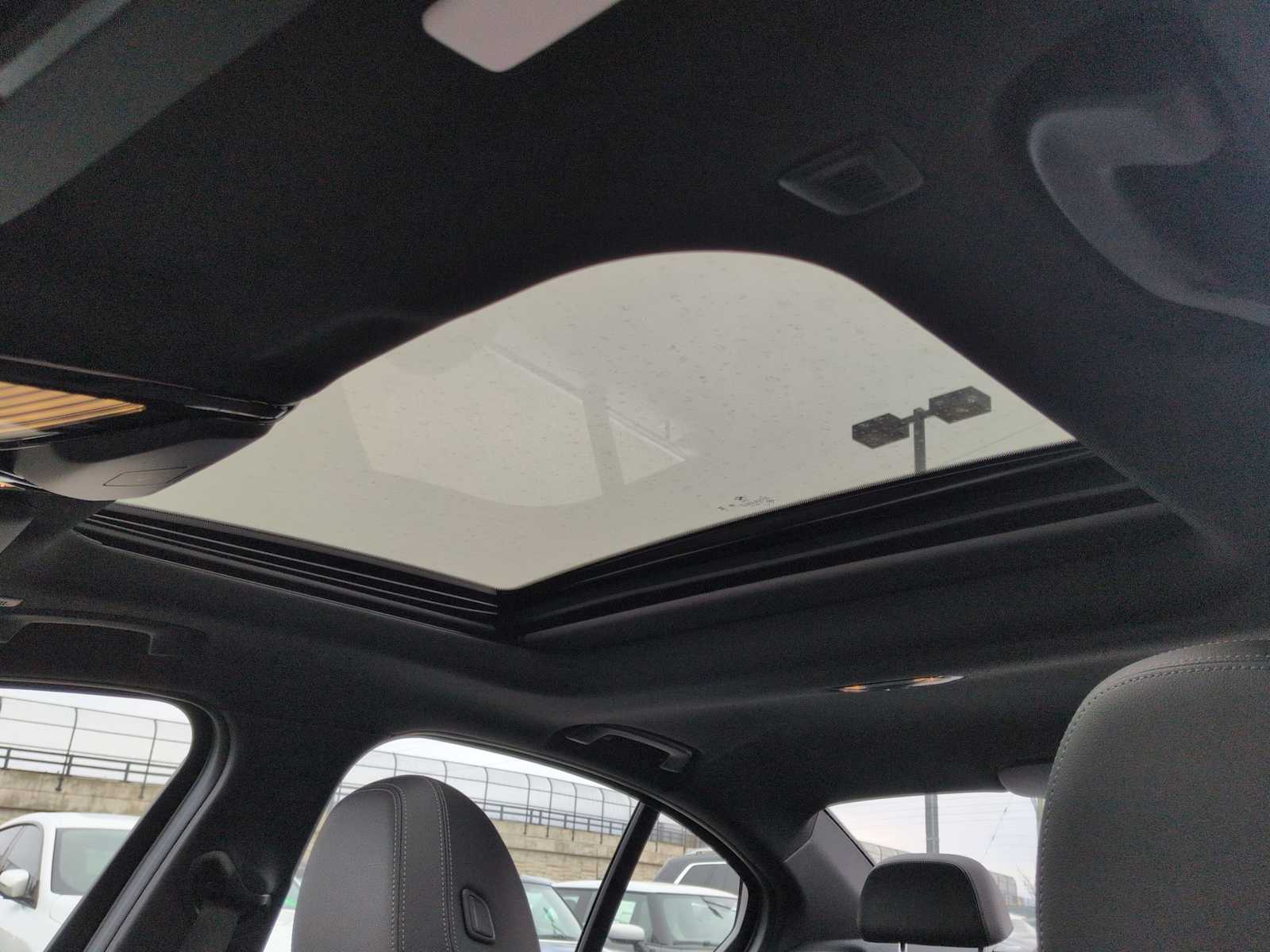 Thumbnail: 2026 BMW 3 Series - 20