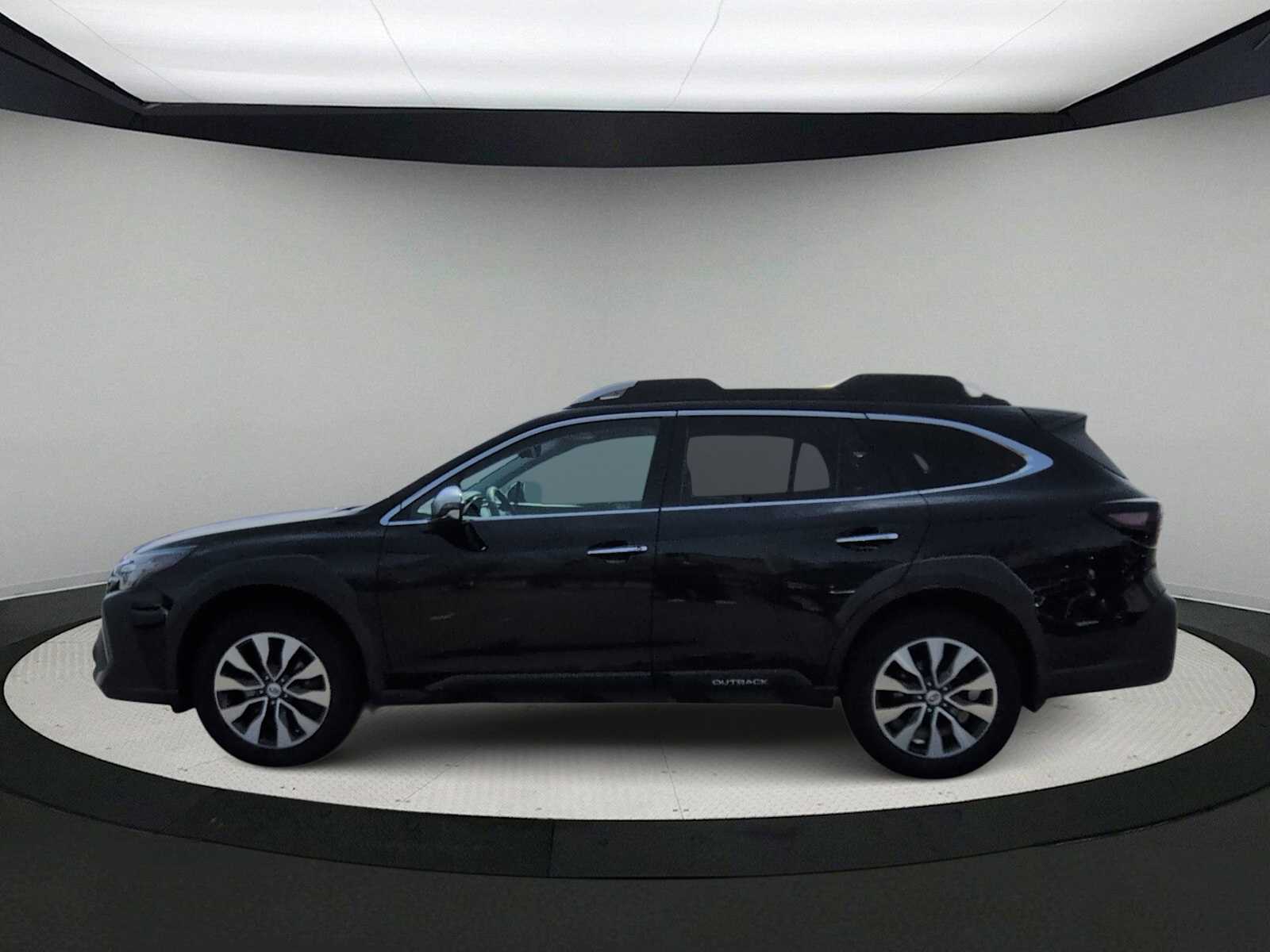 Thumbnail: 2023 Subaru Outback - 4