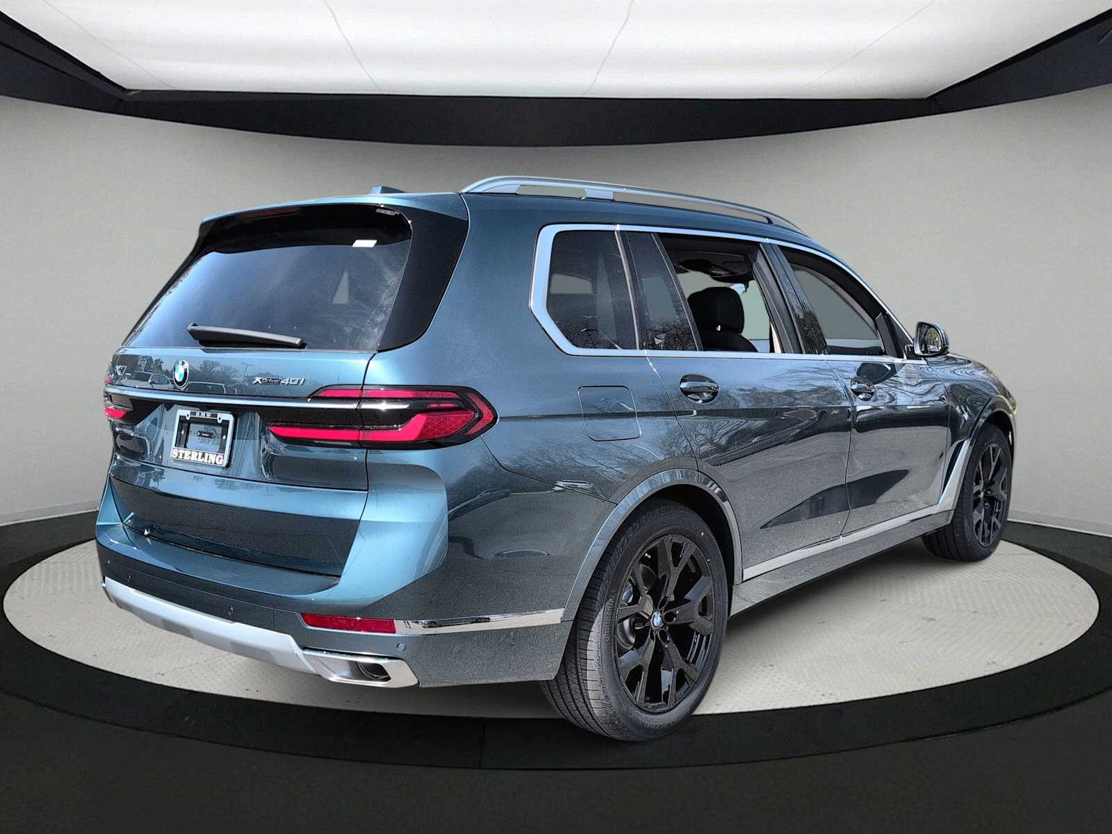 Thumbnail: 2026 BMW X7 - 8