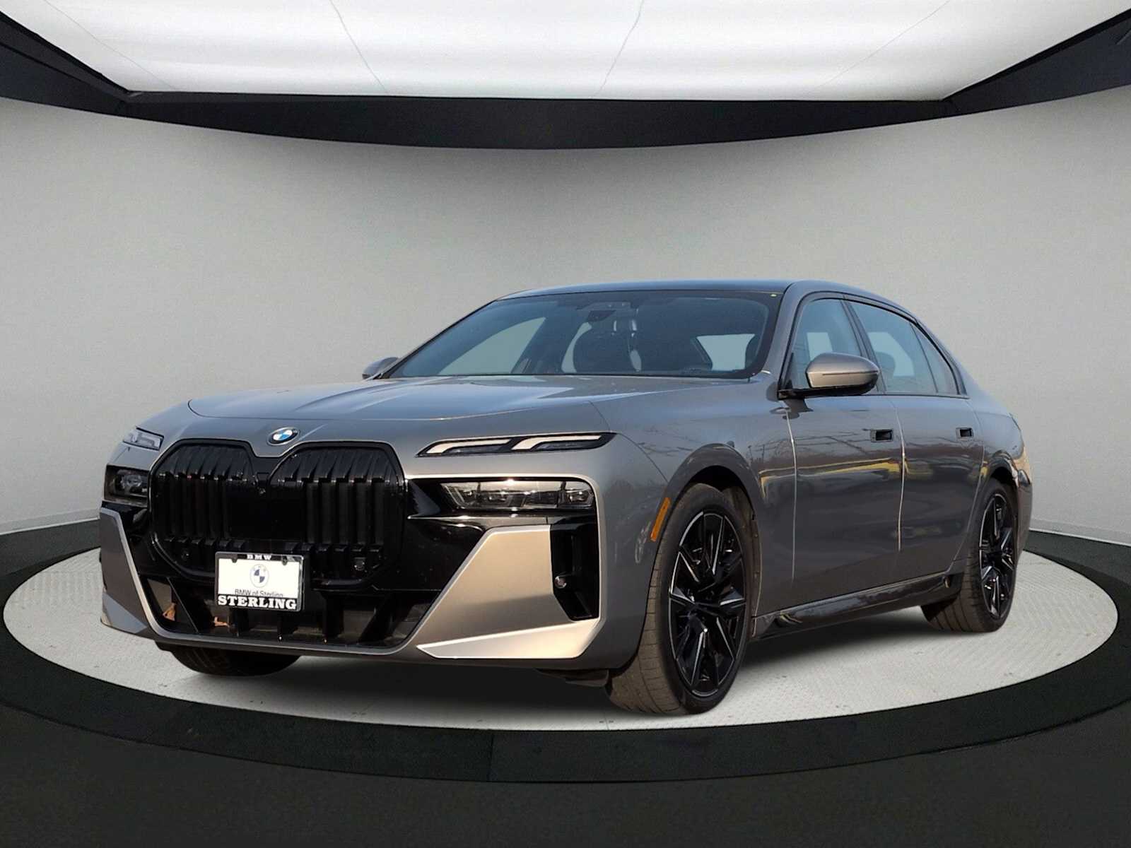 Thumbnail: 2023 BMW 7 Series - 4