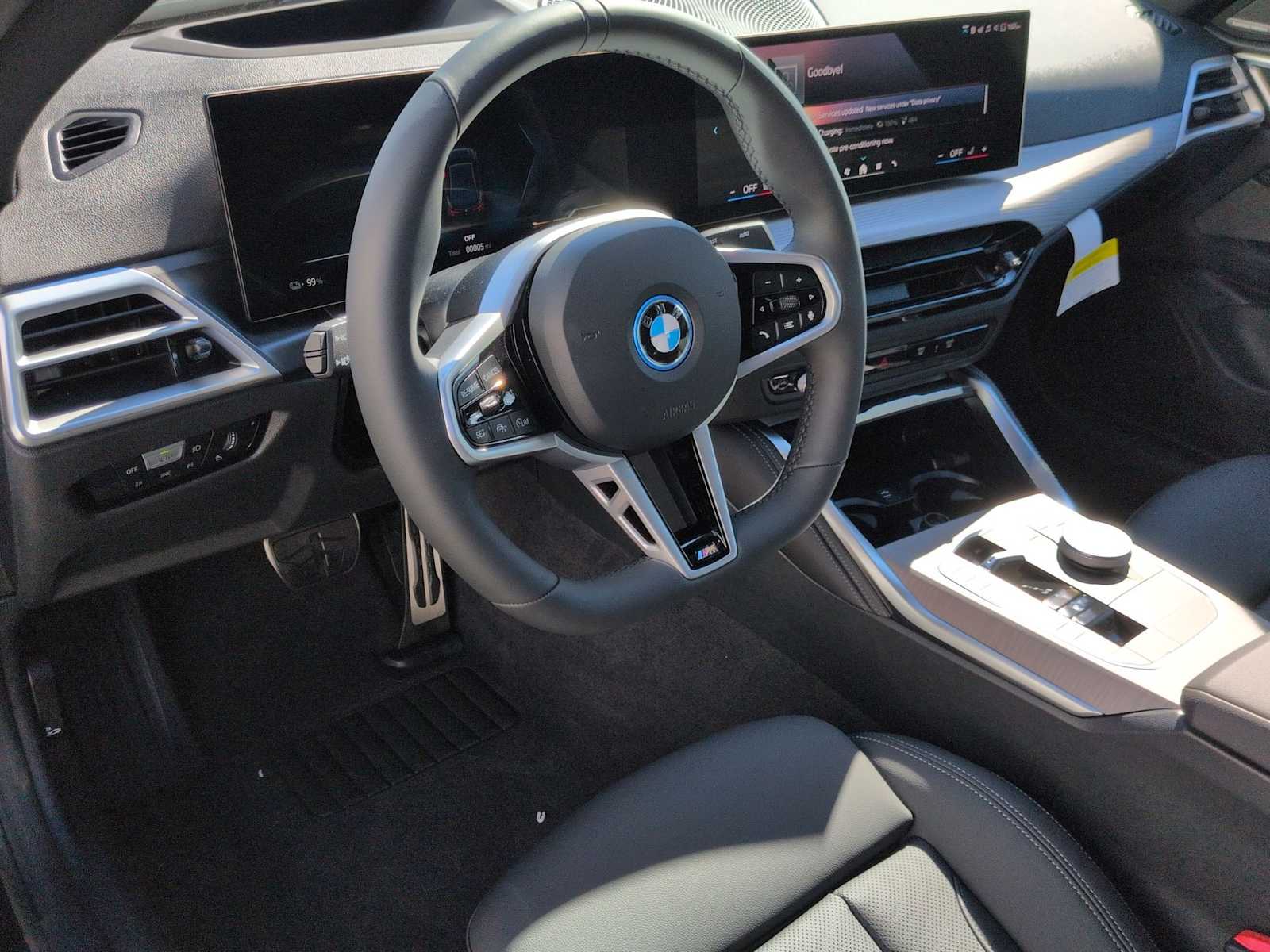 Thumbnail: 2025 BMW i4 - 10