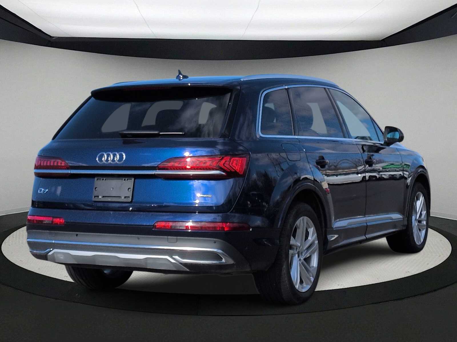 Thumbnail: 2022 Audi Q7 - 8