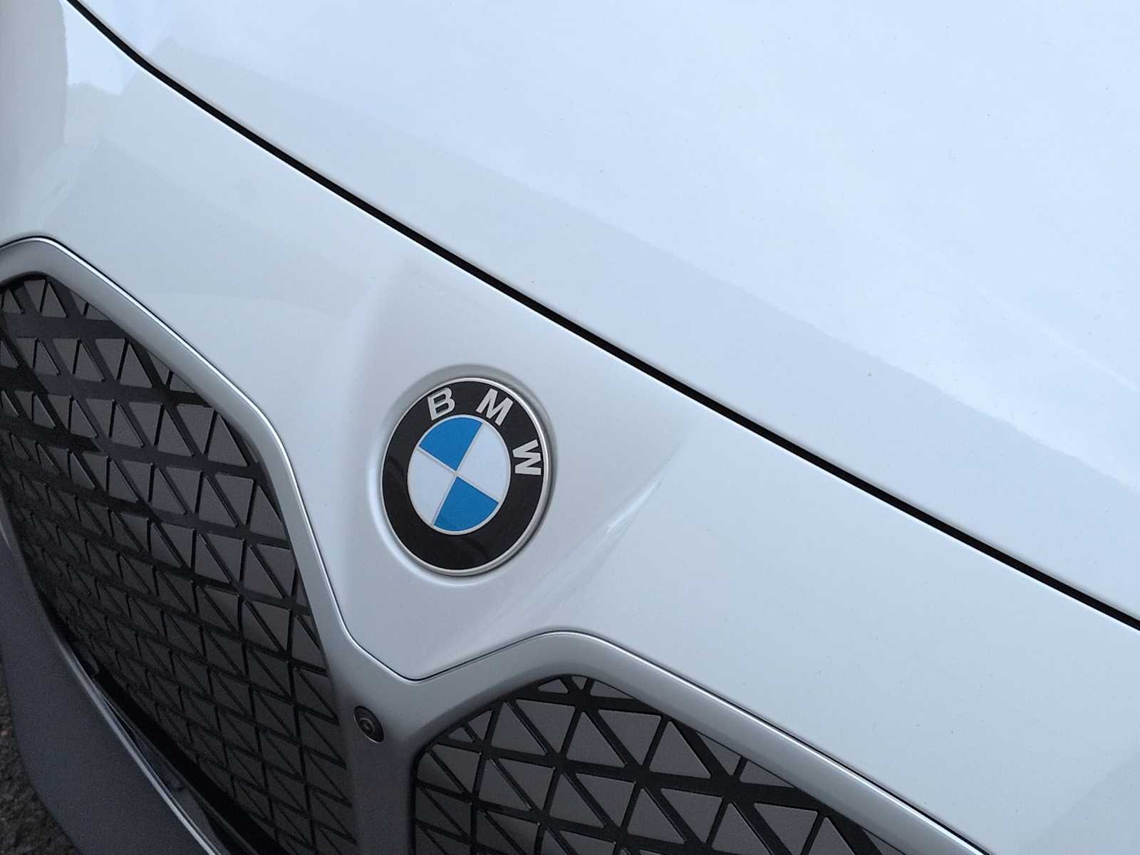 Thumbnail: 2026 BMW i4 - 12