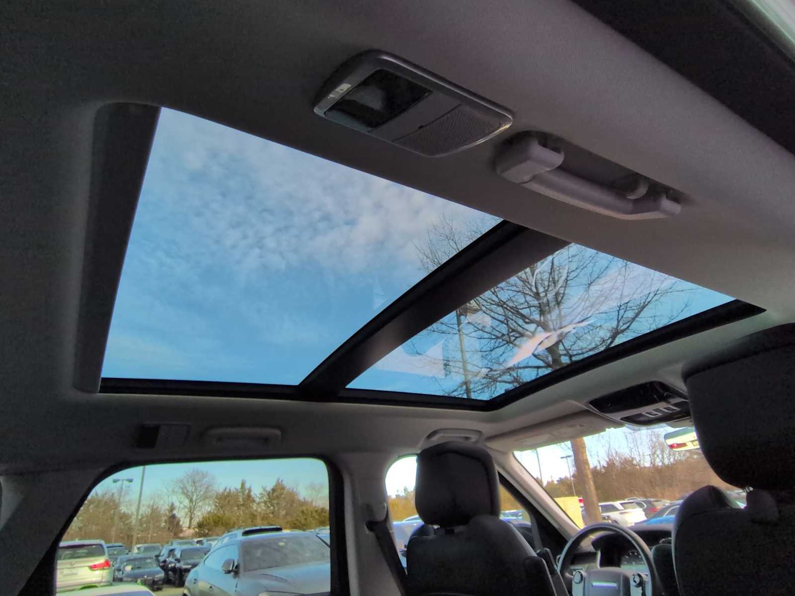 Thumbnail: 2019 Land Rover Range Rover Sport - 23