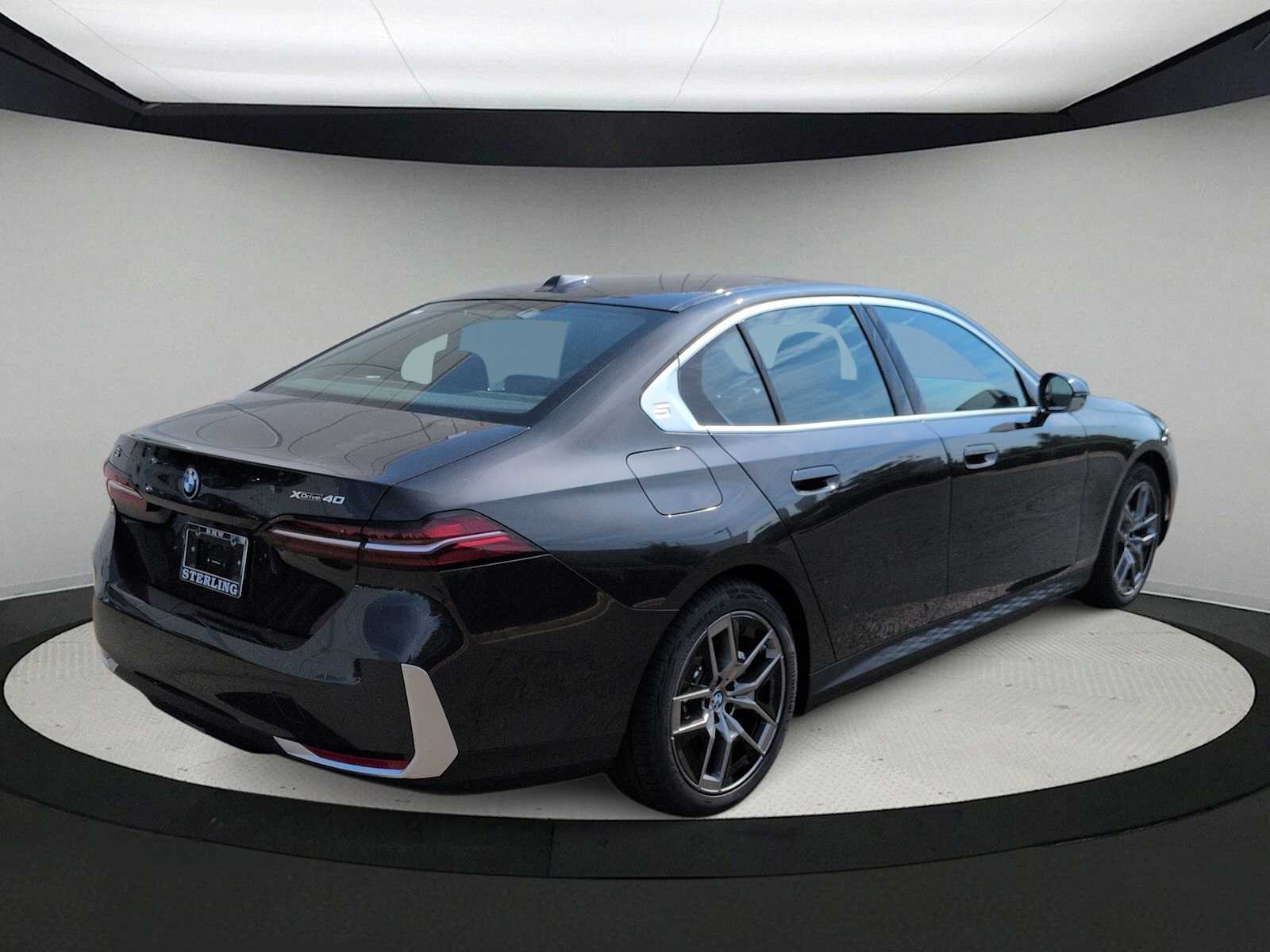 Thumbnail: 2026 BMW i5 - 8