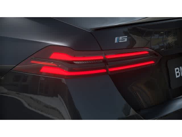 Thumbnail: 2025 BMW i5 - 8