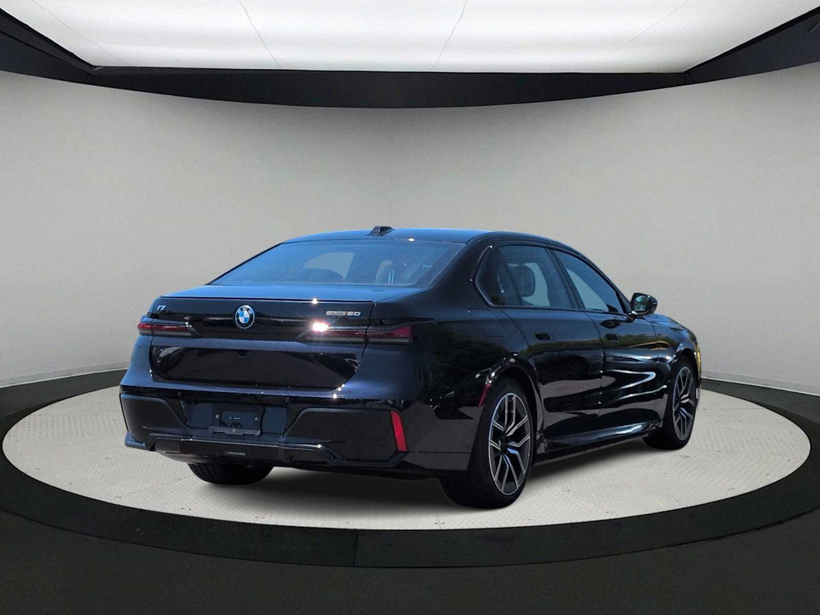 Thumbnail: 2026 BMW i7 - 8