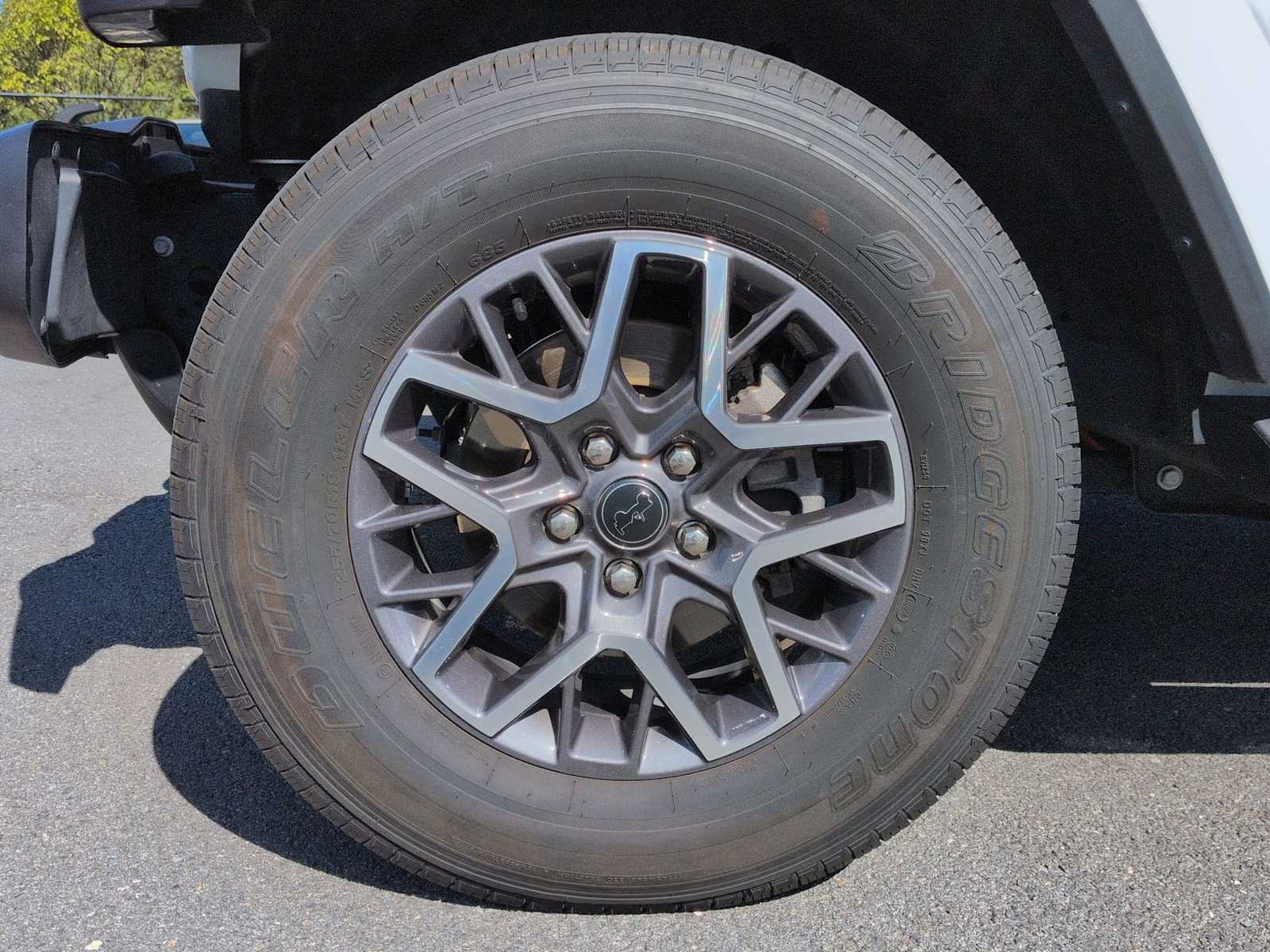 Thumbnail: 2024 Jeep Wrangler - 15