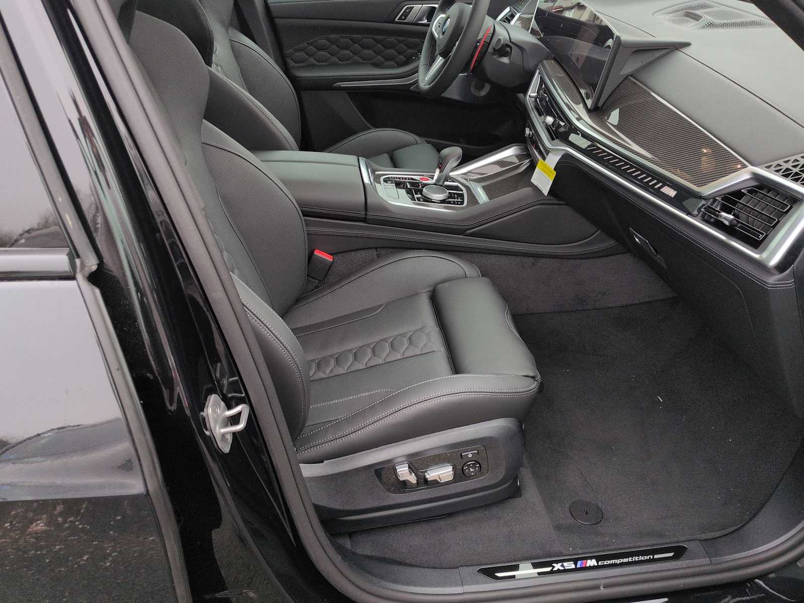 Thumbnail: 2026 BMW X5 - 24