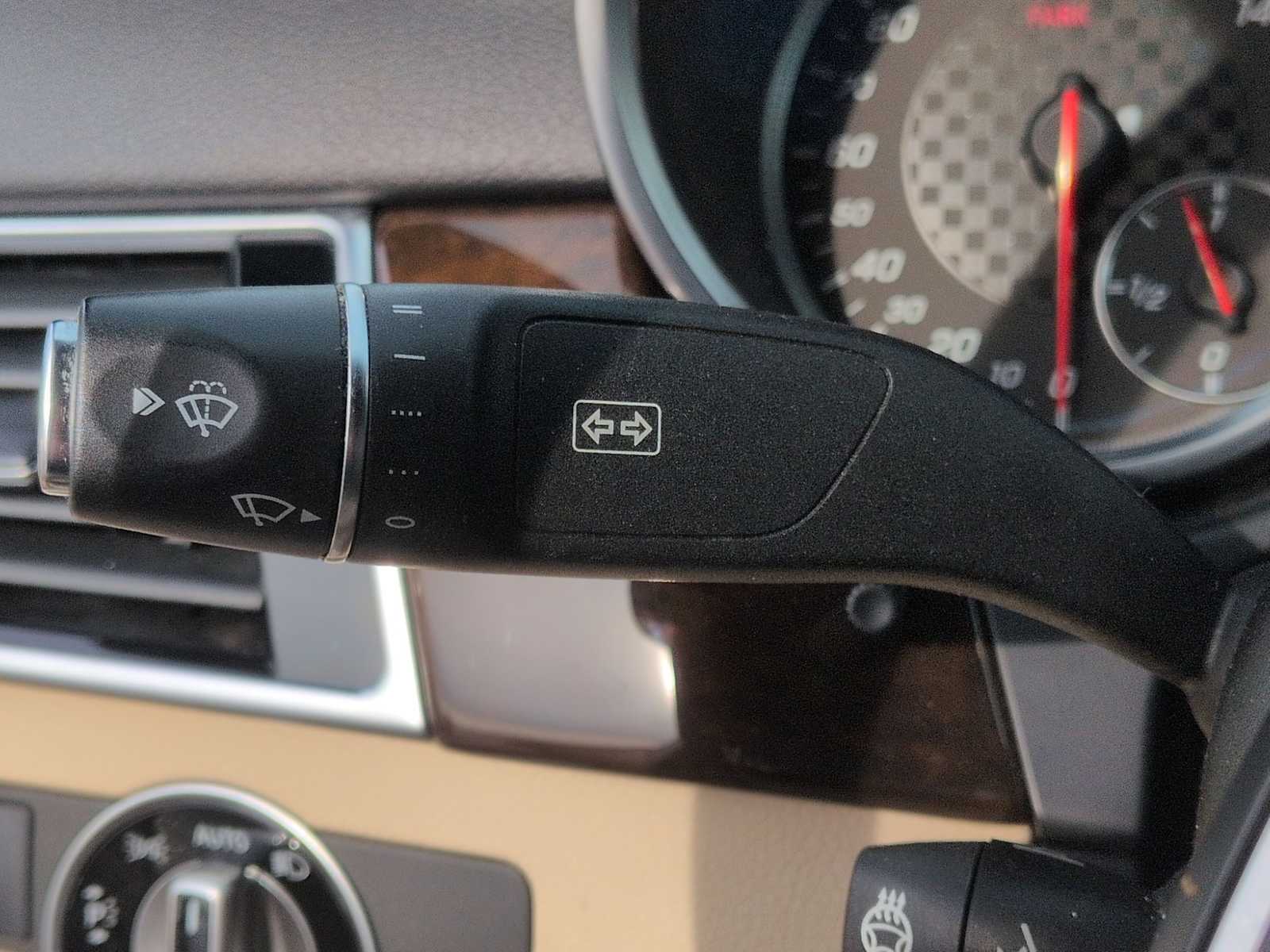 Thumbnail: 2018 Mercedes-Benz GLE - 28