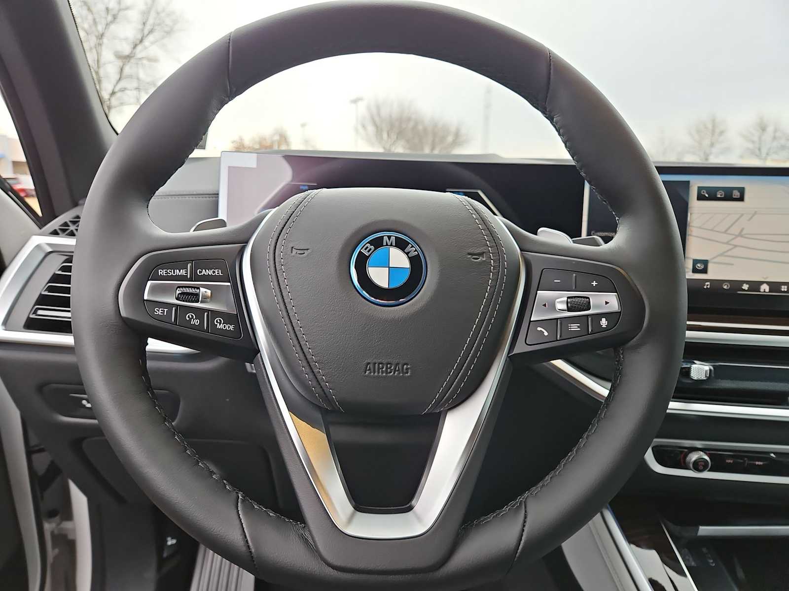Thumbnail: 2026 BMW X5 - 21