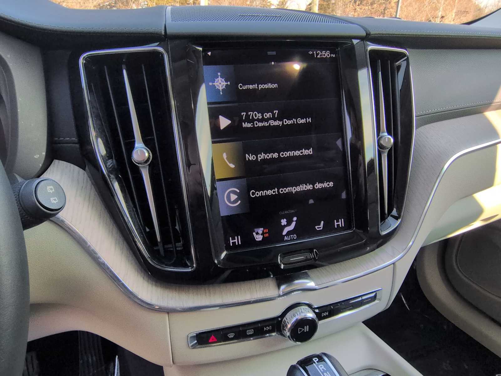 Thumbnail: 2021 Volvo XC60 - 29