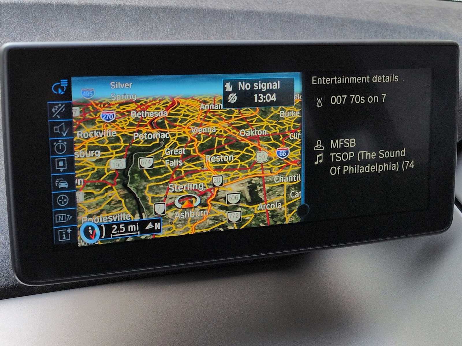 Thumbnail: 2016 BMW i3 - 28