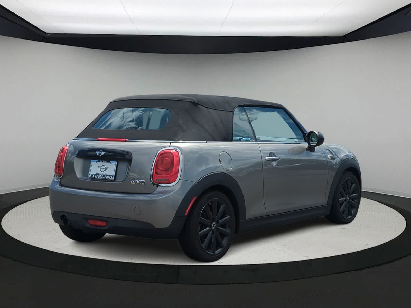 Thumbnail: 2016 MINI Cooper Convertible - 8
