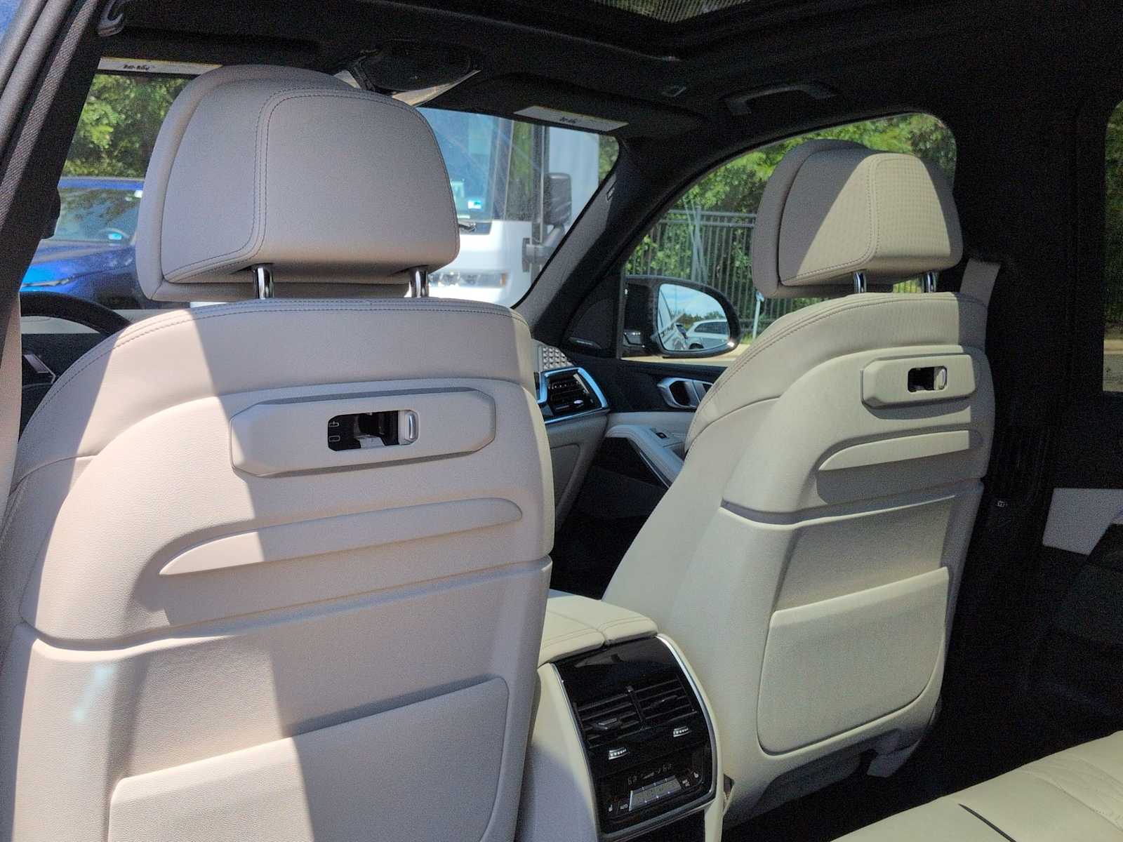 Thumbnail: 2026 BMW X5 - 19