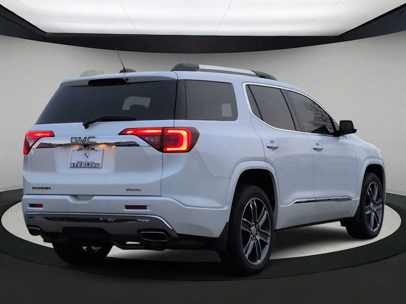 Thumbnail: 2017 GMC Acadia - 8