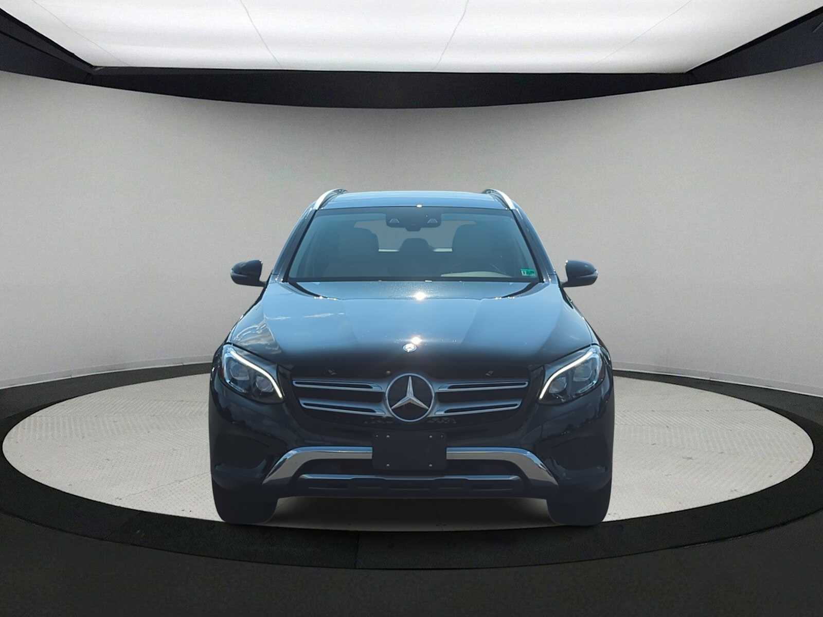 Thumbnail: 2016 Mercedes-Benz GLC - 3