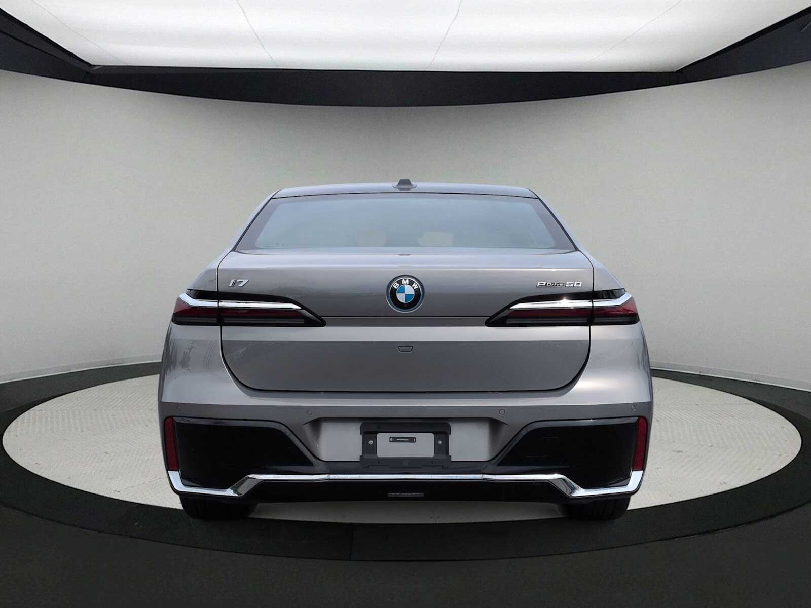 Thumbnail: 2025 BMW i7 - 7