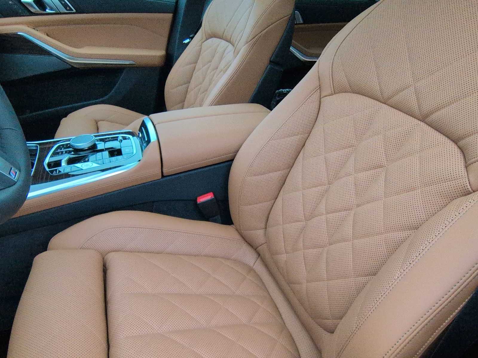 Thumbnail: 2026 BMW X7 - 17