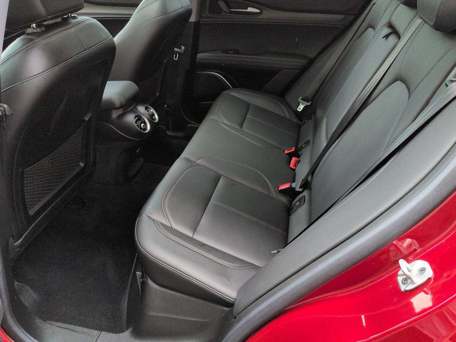 Thumbnail: 2019 Alfa Romeo Stelvio - 21