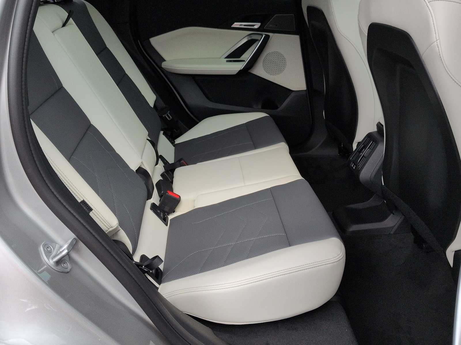 Thumbnail: 2026 BMW X1 - 23
