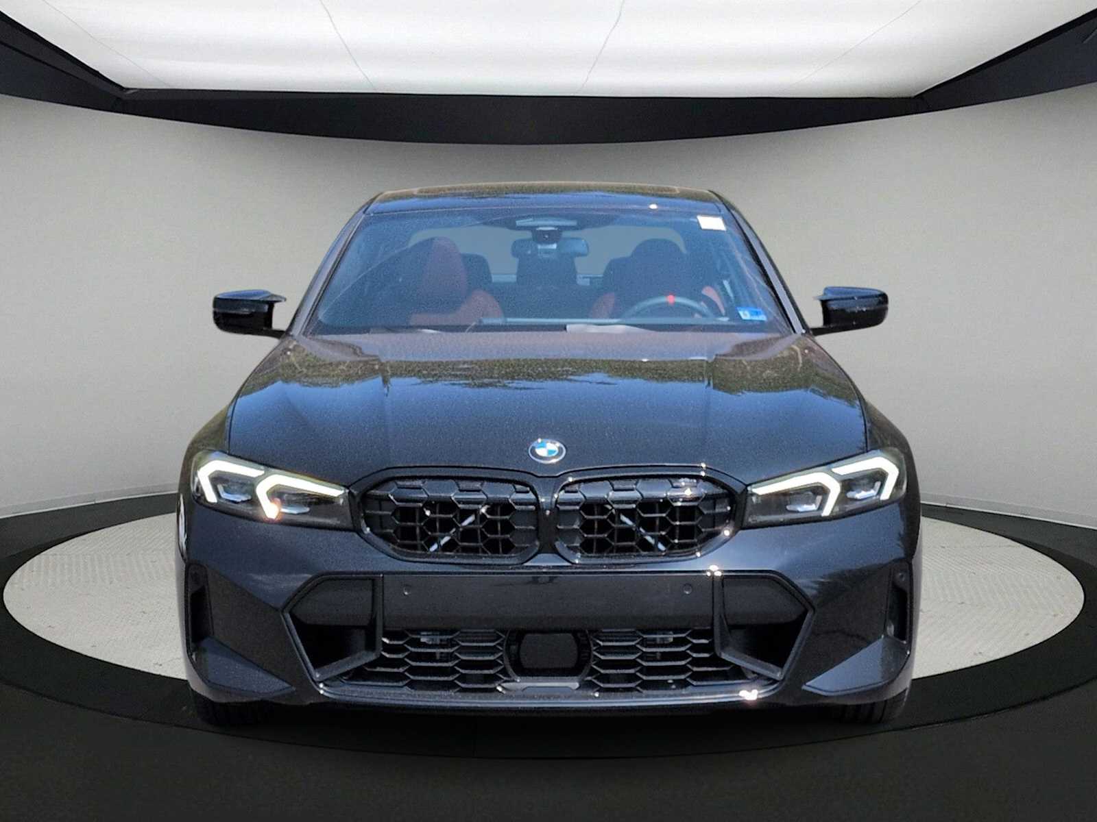 Thumbnail: 2026 BMW 3 Series - 3